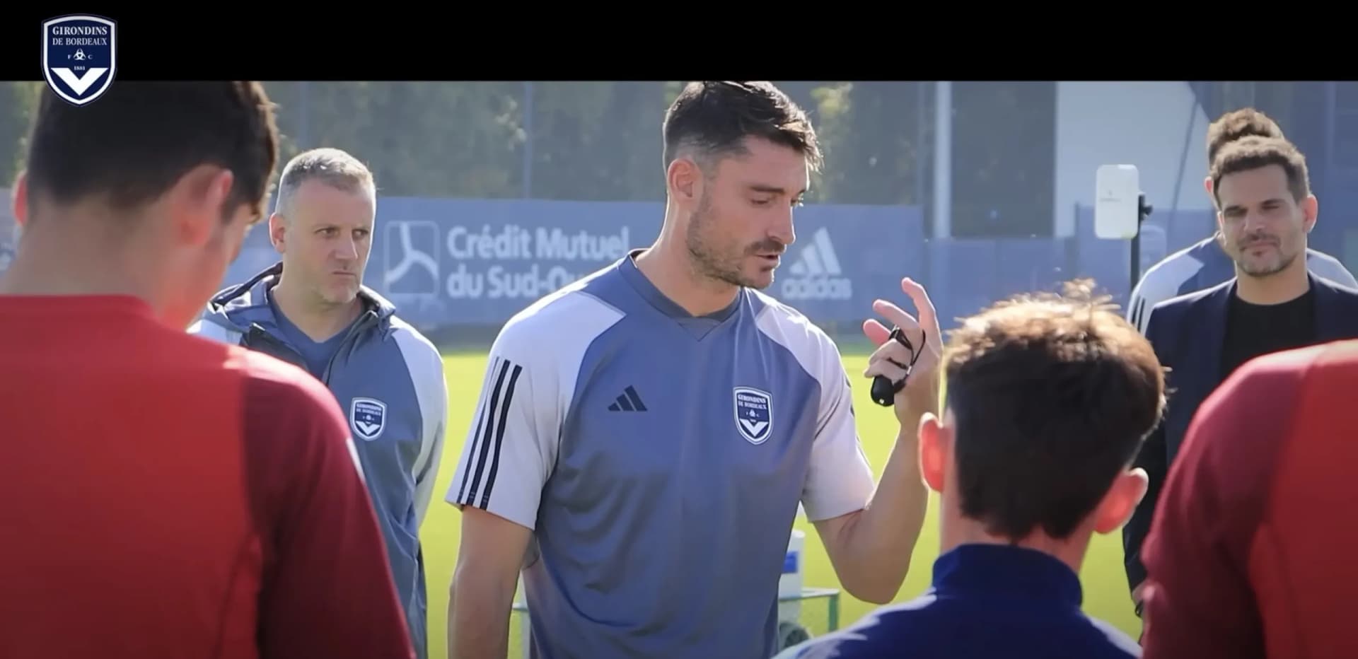 Amour des Girondins, Las Vegas, confrères critiqués, van Dijk, Zidane et manques de résultats : Albert Riera, le Guardiola de Wish ?